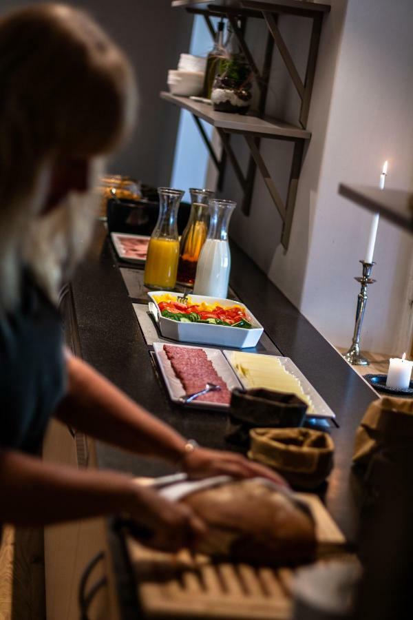 Hotel Hehrne Koek & Konferens Vanersborg Ngoại thất bức ảnh